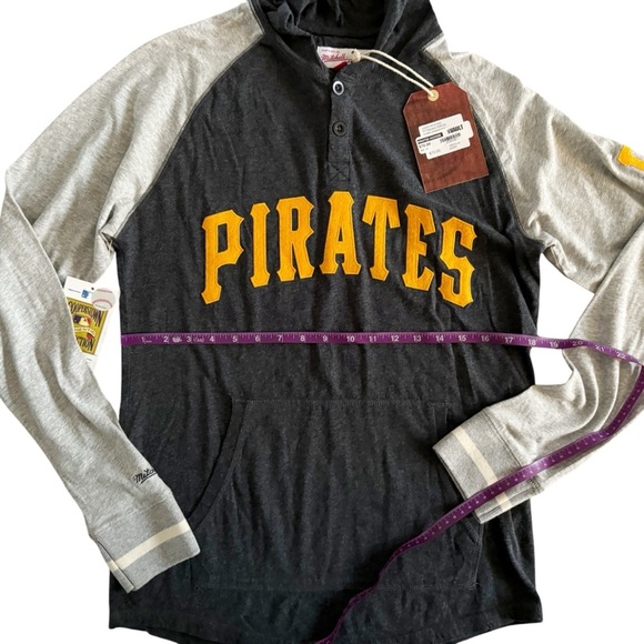 Pirates long sleeve hooded shirt Mitchell Ness med MLB Pittsburgh NWT #601 - Picture 9 of 11